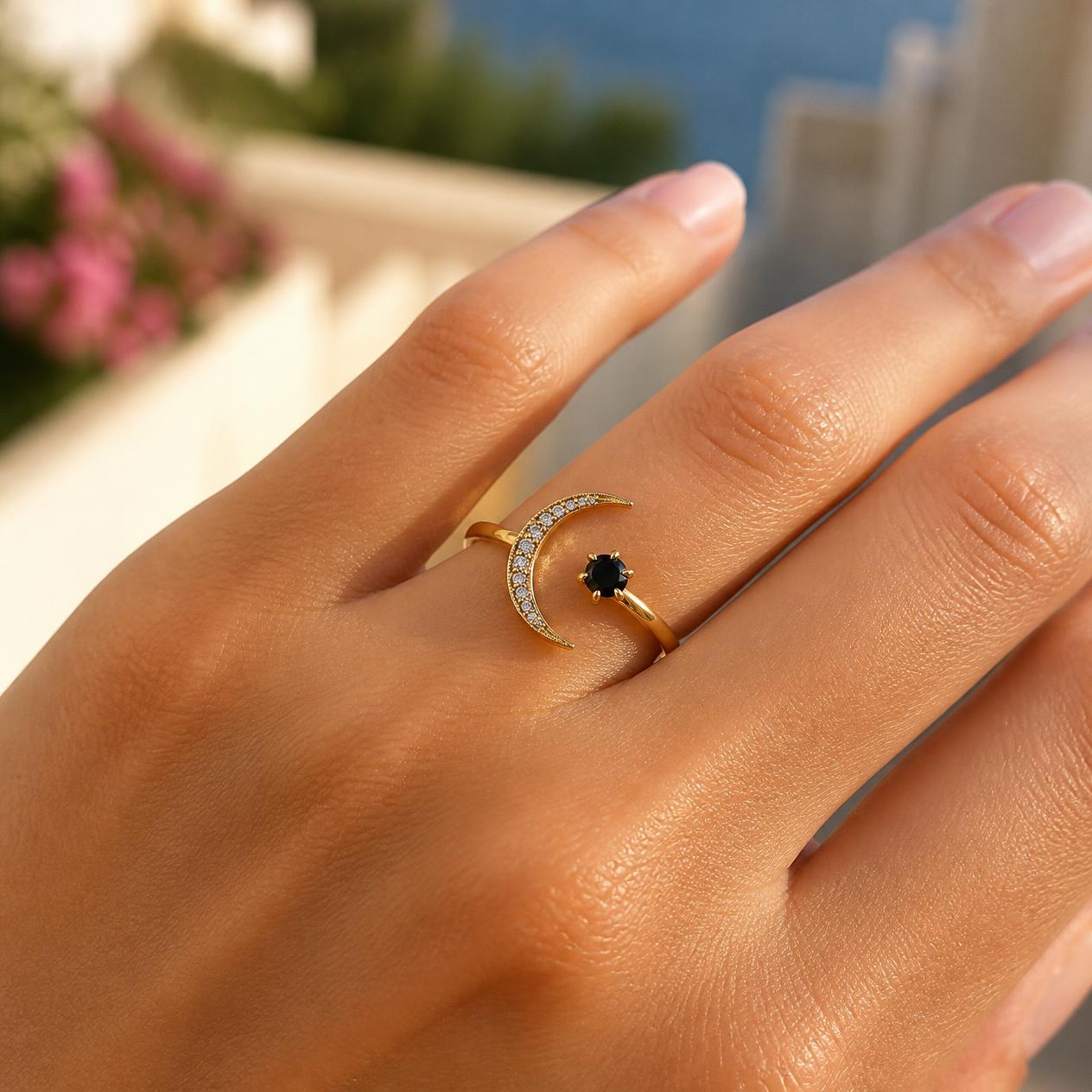 LUNA Ring