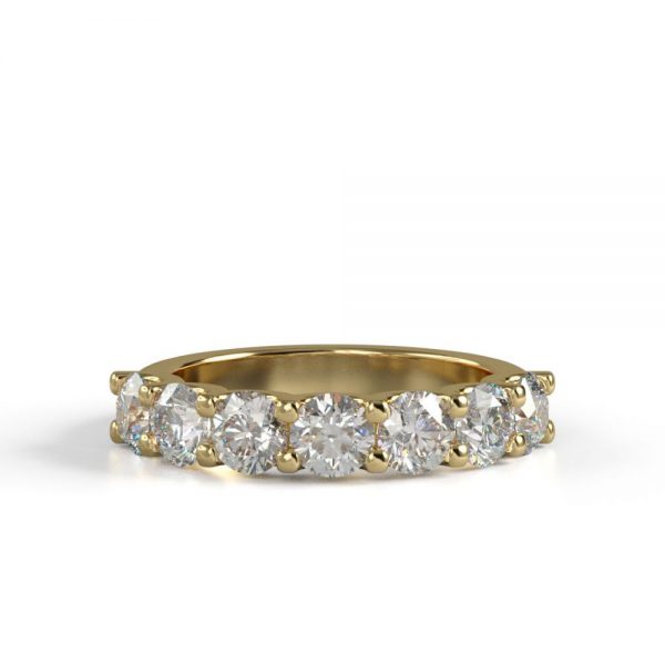 טבעת משובצת יהלומים זהב צהוב